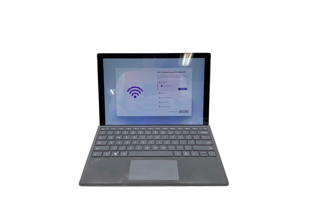 Pre-Owned Microsoft Surface Pro 5th 2017 – Intel Core i5 7300U 2.60GHz, 8GB DDR3, 256GB SSD, Windows 11